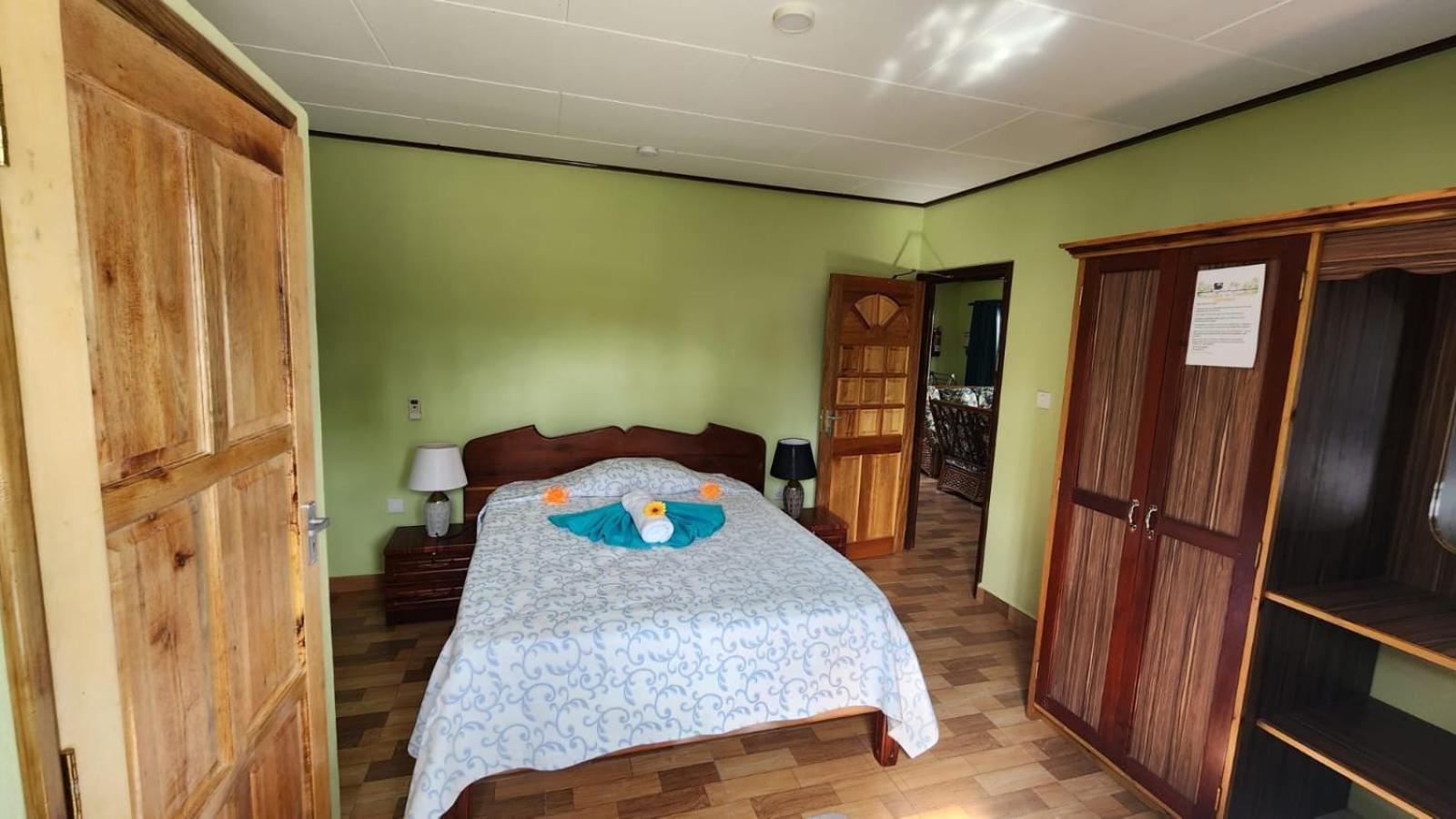 Lianita'S Cottage La Digue Bagian luar foto